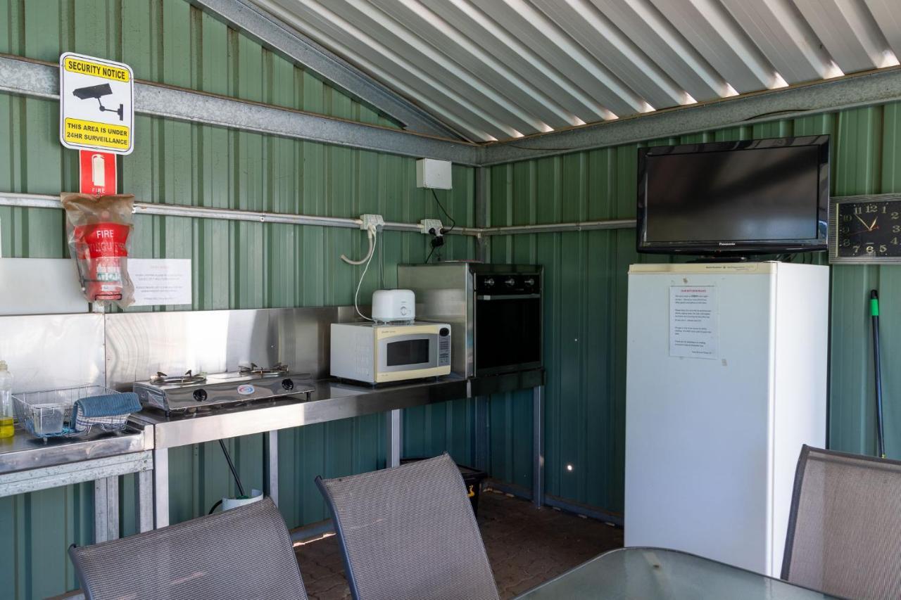 Paringa Caravan Park Renmark Exteriör bild