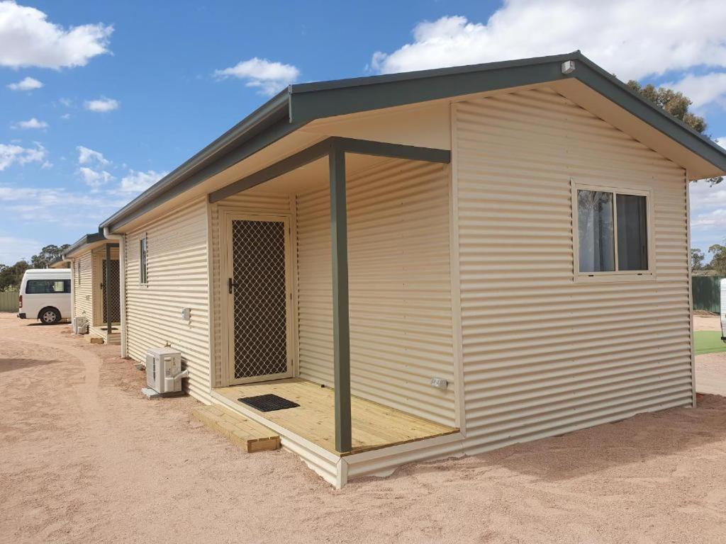 Paringa Caravan Park Renmark Exteriör bild