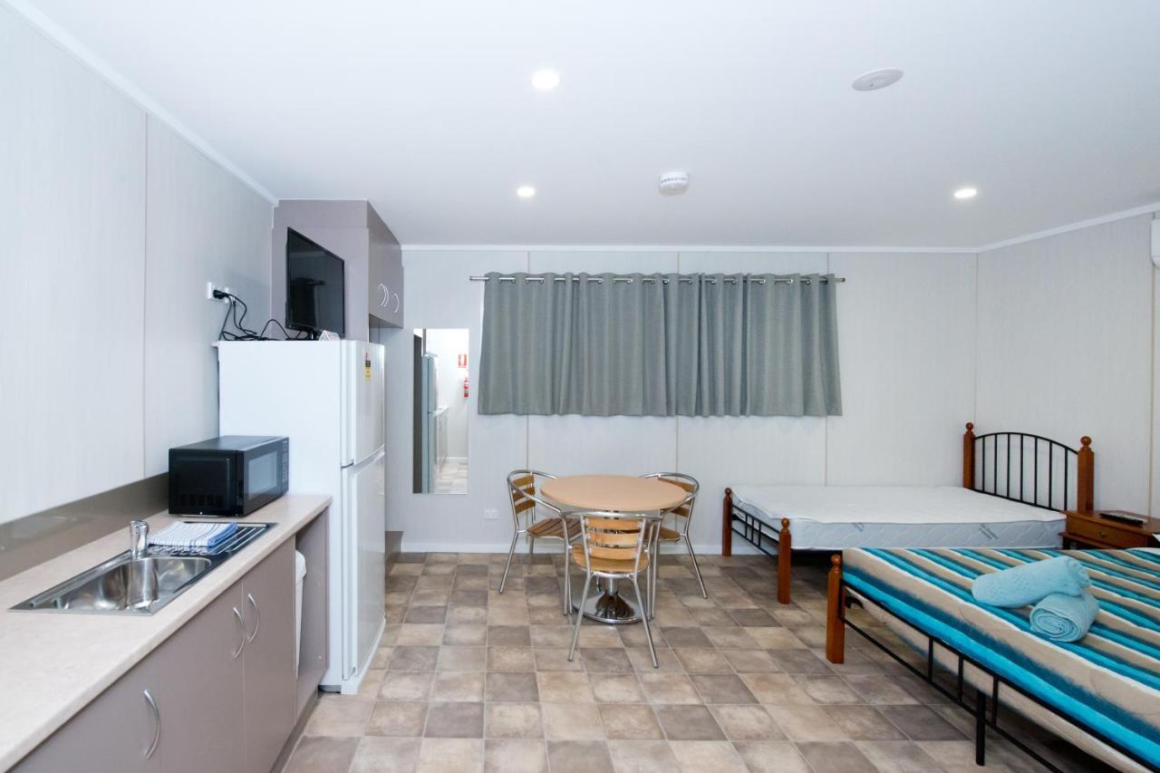 Paringa Caravan Park Renmark Exteriör bild