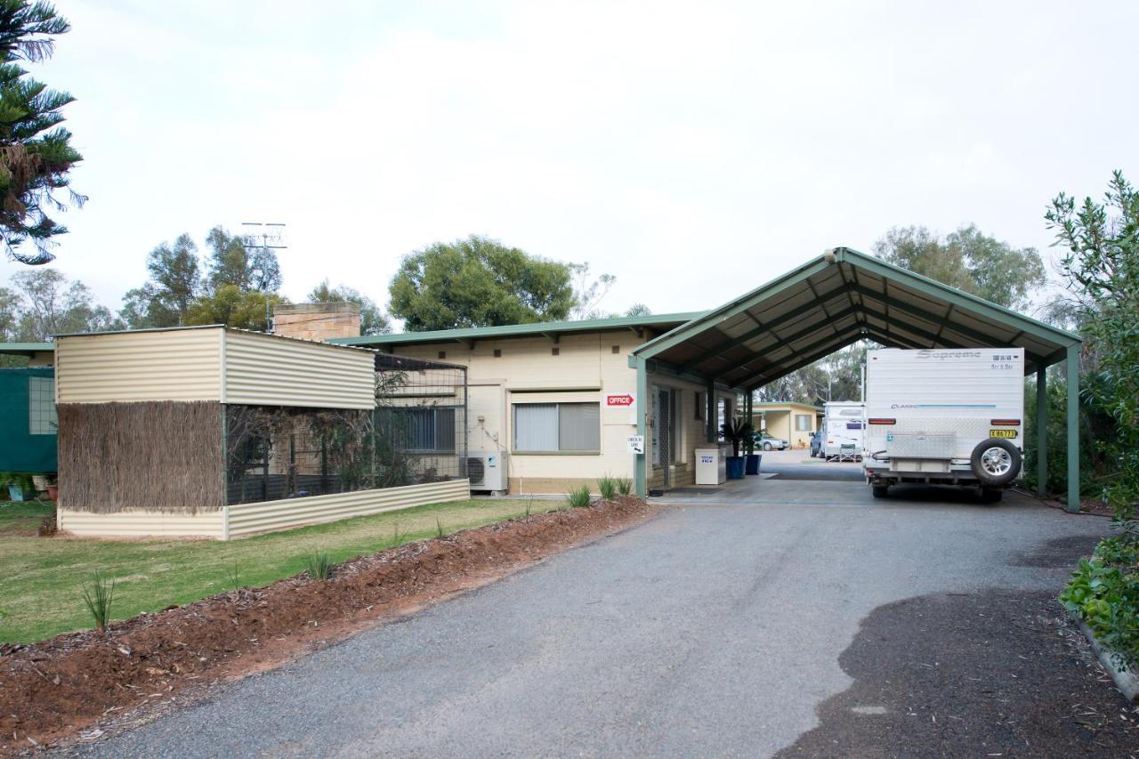 Paringa Caravan Park Renmark Exteriör bild
